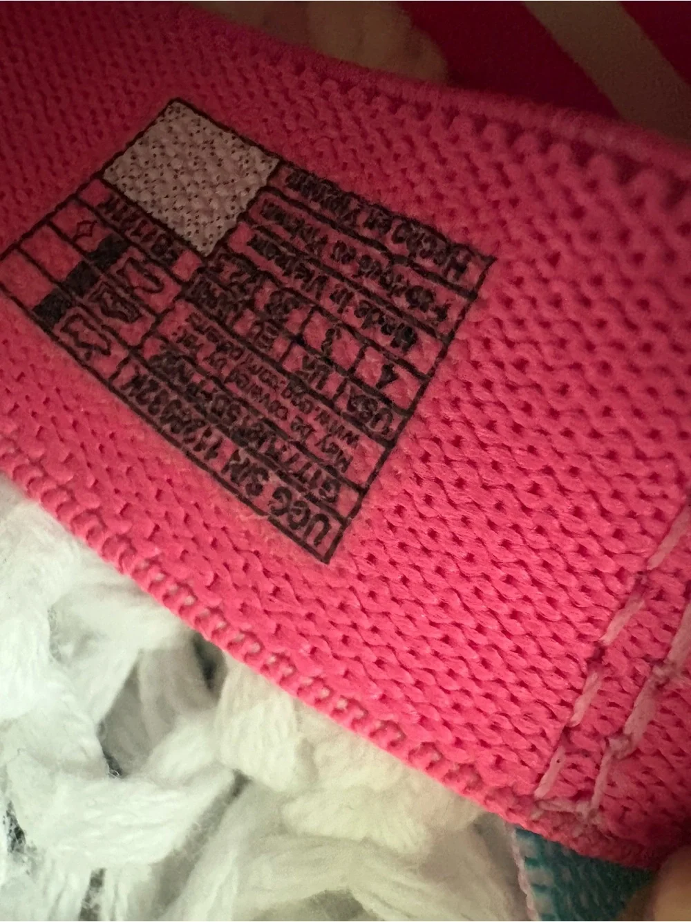 UGG Zuma girls Sling Back Pink Sandals. size 4